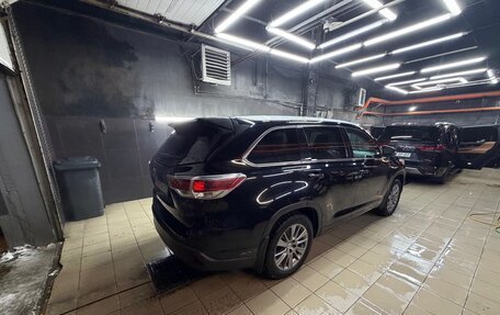 Toyota Highlander III, 2014 год, 2 300 000 рублей, 7 фотография