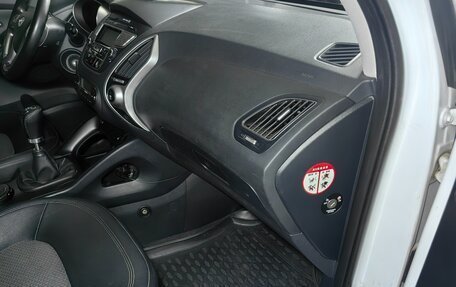 Hyundai ix35 I рестайлинг, 2011 год, 1 370 000 рублей, 24 фотография