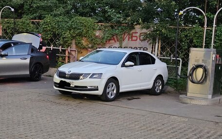 Skoda Octavia, 2017 год, 850 000 рублей, 2 фотография