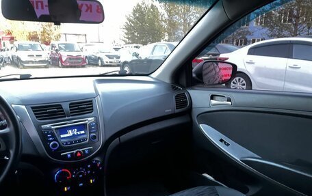 Hyundai Solaris II рестайлинг, 2014 год, 730 000 рублей, 13 фотография