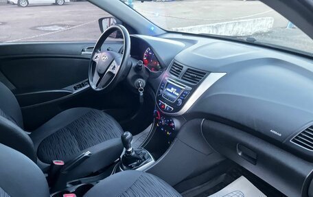 Hyundai Solaris II рестайлинг, 2014 год, 730 000 рублей, 22 фотография