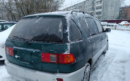 Toyota Ipsum II, 1999 год, 350 000 рублей, 3 фотография