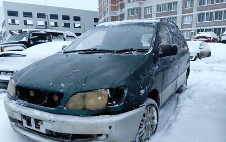 Toyota Ipsum II, 1999 год, 350 000 рублей, 2 фотография