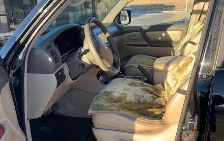 Toyota Land Cruiser 100 рестайлинг 2, 2004 год, 2 200 000 рублей, 4 фотография