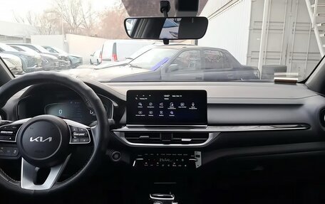 KIA K3, 2023 год, 1 800 000 рублей, 12 фотография