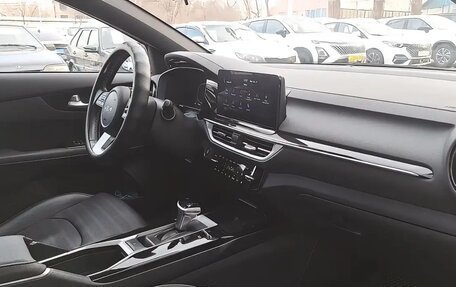 KIA K3, 2023 год, 1 800 000 рублей, 21 фотография