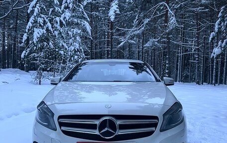 Mercedes-Benz A-Класс, 2014 год, 1 700 000 рублей, 2 фотография