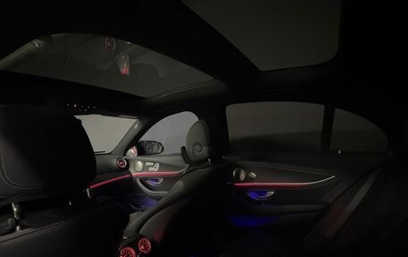 Mercedes-Benz E-Класс, 2021 год, 7 000 000 рублей, 5 фотография