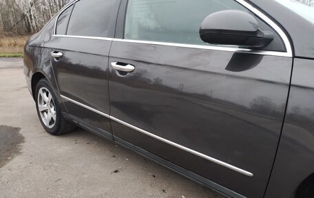 Volkswagen Passat B6, 2005 год, 650 000 рублей, 13 фотография