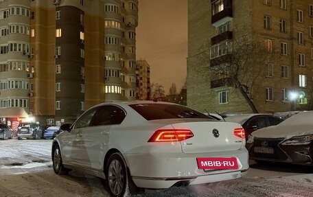 Volkswagen Passat B8 рестайлинг, 2016 год, 1 980 000 рублей, 3 фотография