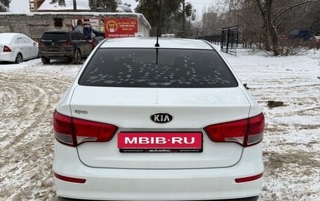 KIA Rio III рестайлинг, 2015 год, 880 000 рублей, 6 фотография