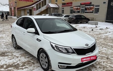KIA Rio III рестайлинг, 2015 год, 880 000 рублей, 3 фотография