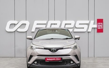 Toyota C-HR I рестайлинг, 2018 год, 2 050 000 рублей, 3 фотография