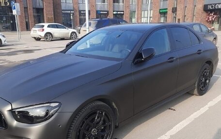 Mercedes-Benz E-Класс, 2021 год, 4 850 000 рублей, 3 фотография