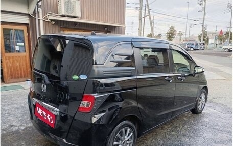 Honda Freed I, 2014 год, 880 000 рублей, 5 фотография