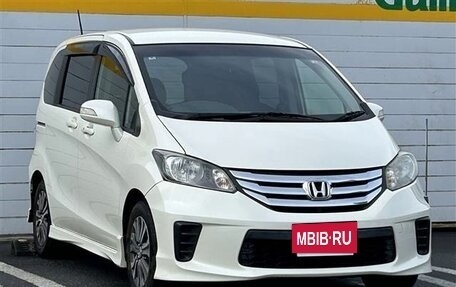 Honda Freed I, 2014 год, 860 000 рублей, 2 фотография