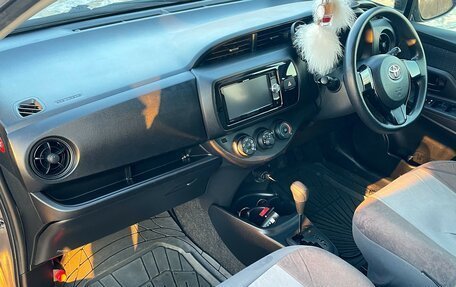 Toyota Vitz, 2018 год, 720 000 рублей, 6 фотография