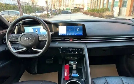 Hyundai Elantra, 2022 год, 1 510 586 рублей, 6 фотография