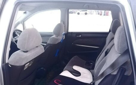 Honda Stream I рестайлинг, 2002 год, 450 000 рублей, 9 фотография