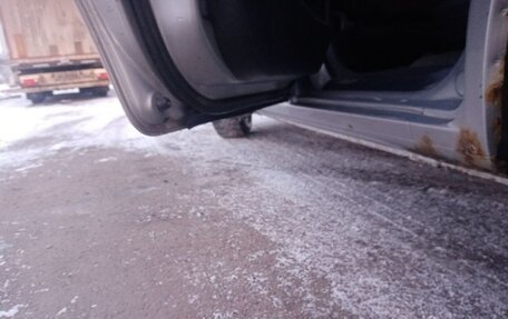 Honda Stream I рестайлинг, 2002 год, 450 000 рублей, 14 фотография