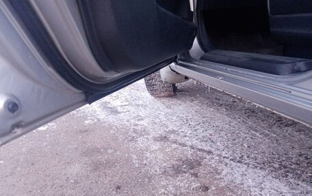 Honda Stream I рестайлинг, 2002 год, 450 000 рублей, 13 фотография