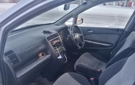 Honda Stream I рестайлинг, 2002 год, 450 000 рублей, 10 фотография