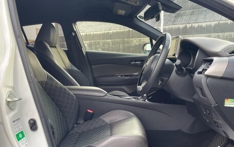 Toyota C-HR I рестайлинг, 2022 год, 1 710 000 рублей, 25 фотография