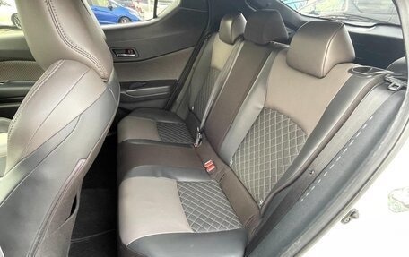 Toyota C-HR I рестайлинг, 2022 год, 1 710 000 рублей, 37 фотография