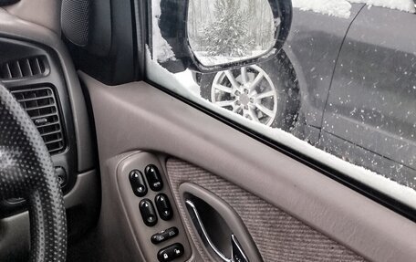 Mazda Tribute II, 2001 год, 700 000 рублей, 6 фотография