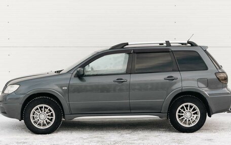 Mitsubishi Outlander III рестайлинг 3, 2007 год, 800 000 рублей, 8 фотография