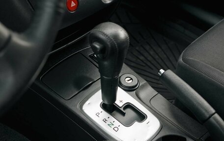 Mitsubishi Outlander III рестайлинг 3, 2007 год, 800 000 рублей, 14 фотография