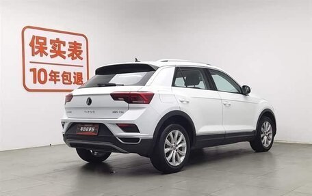 Volkswagen T-Roc I, 2021 год, 1 432 277 рублей, 3 фотография