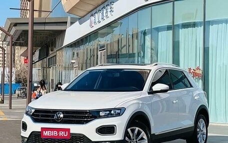 Volkswagen T-Roc I, 2021 год, 1 471 277 рублей, 1 фотография