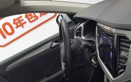 Volkswagen T-Roc I, 2021 год, 1 432 277 рублей, 12 фотография