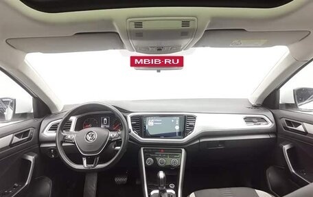 Volkswagen T-Roc I, 2021 год, 1 432 277 рублей, 9 фотография