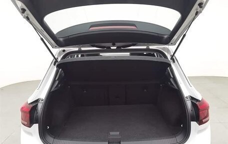 Volkswagen T-Roc I, 2021 год, 1 432 277 рублей, 19 фотография