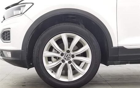 Volkswagen T-Roc I, 2021 год, 1 432 277 рублей, 23 фотография