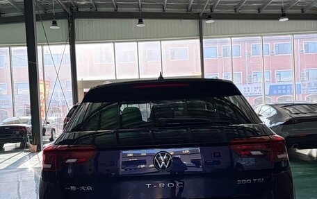 Volkswagen T-Roc I, 2021 год, 1 468 277 рублей, 2 фотография