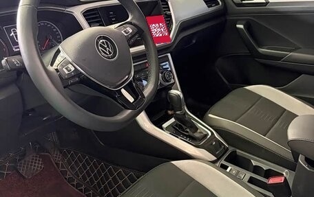 Volkswagen T-Roc I, 2021 год, 1 468 277 рублей, 4 фотография