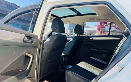 Volkswagen T-Roc I, 2021 год, 1 471 277 рублей, 7 фотография