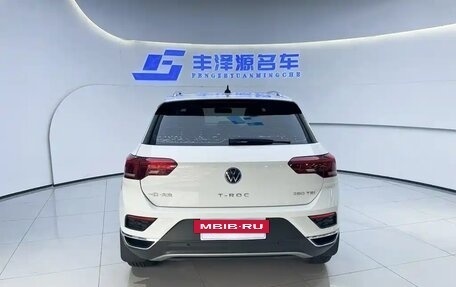 Volkswagen T-Roc I, 2022 год, 1 600 055 рублей, 5 фотография