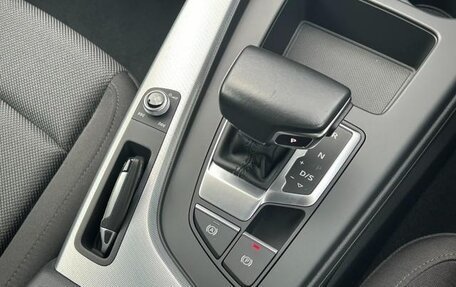 Audi A4, 2022 год, 2 050 007 рублей, 9 фотография