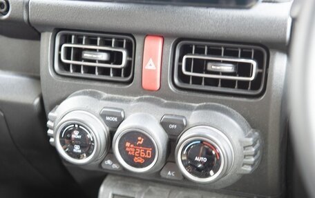 Suzuki Jimny, 2022 год, 1 560 000 рублей, 14 фотография