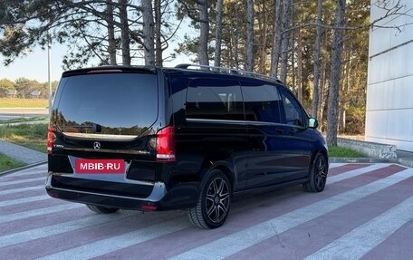 Mercedes-Benz V-Класс, 2022 год, 9 300 000 рублей, 4 фотография