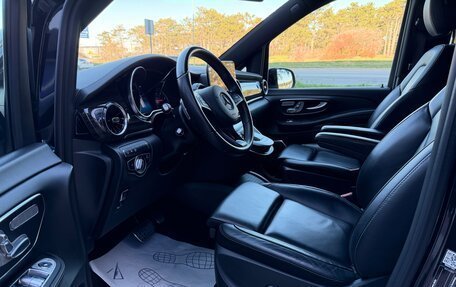 Mercedes-Benz V-Класс, 2022 год, 9 300 000 рублей, 9 фотография