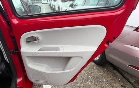 Volkswagen up! I рестайлинг, 2013 год, 639 372 рублей, 18 фотография