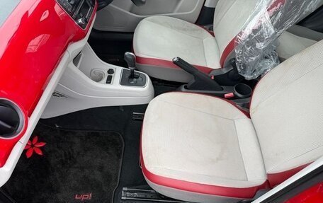 Volkswagen up! I рестайлинг, 2013 год, 639 372 рублей, 24 фотография