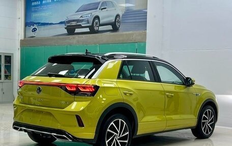 Volkswagen T-Roc I, 2023 год, 1 760 000 рублей, 4 фотография