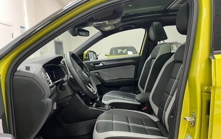 Volkswagen T-Roc I, 2023 год, 1 760 000 рублей, 6 фотография