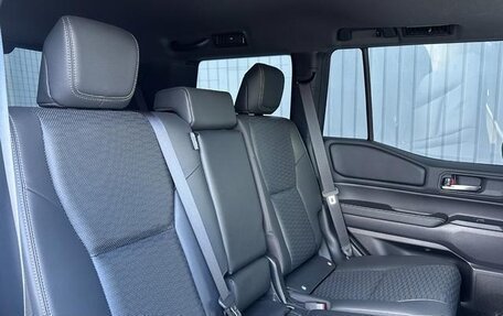 Toyota Land Cruiser Prado, 2025 год, 7 400 000 рублей, 16 фотография